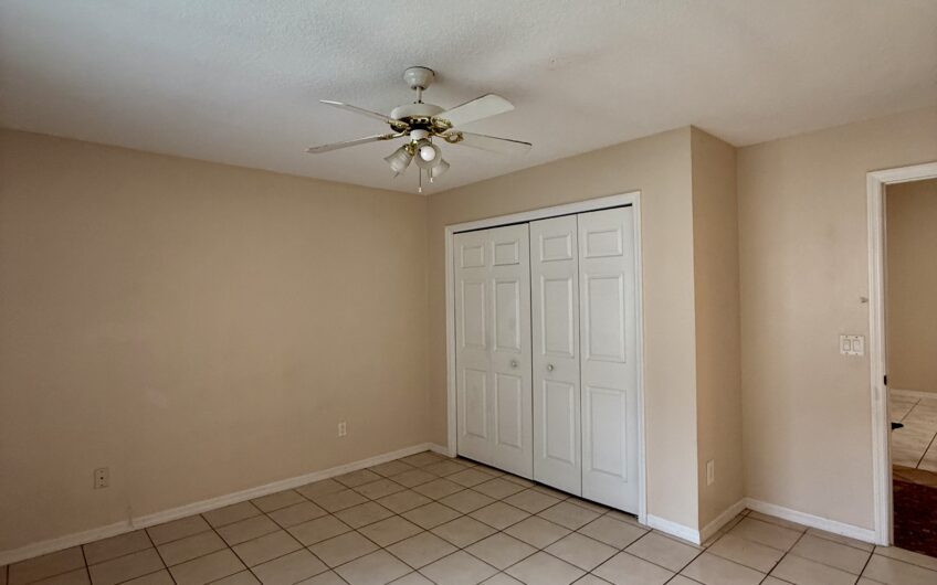 60 Farmsworth Drive, Unit B, Palm Coast, FL 32137
