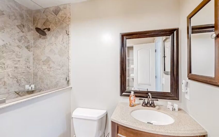 4 Comet Court, Palm Coast, FL 32137