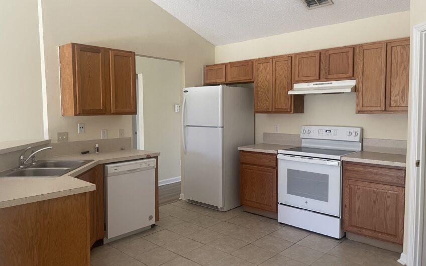 18 Regis Lane, Unit B, Palm Coast, FL 32164