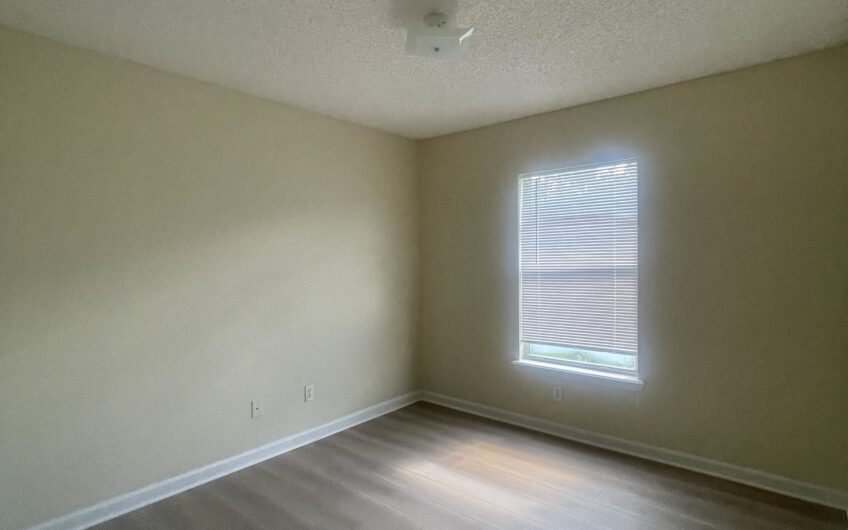 18 Regis Lane, Unit B, Palm Coast, FL 32164