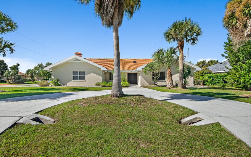 51 Comanche Court, Palm Coast, FL 32137