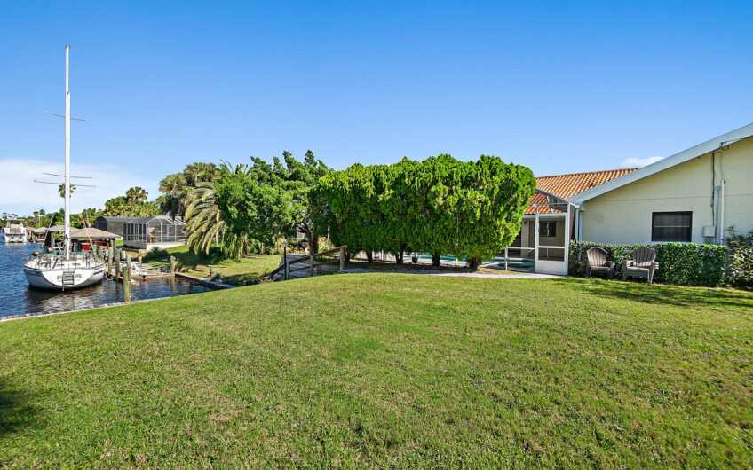 51 Comanche Court, Palm Coast, FL 32137