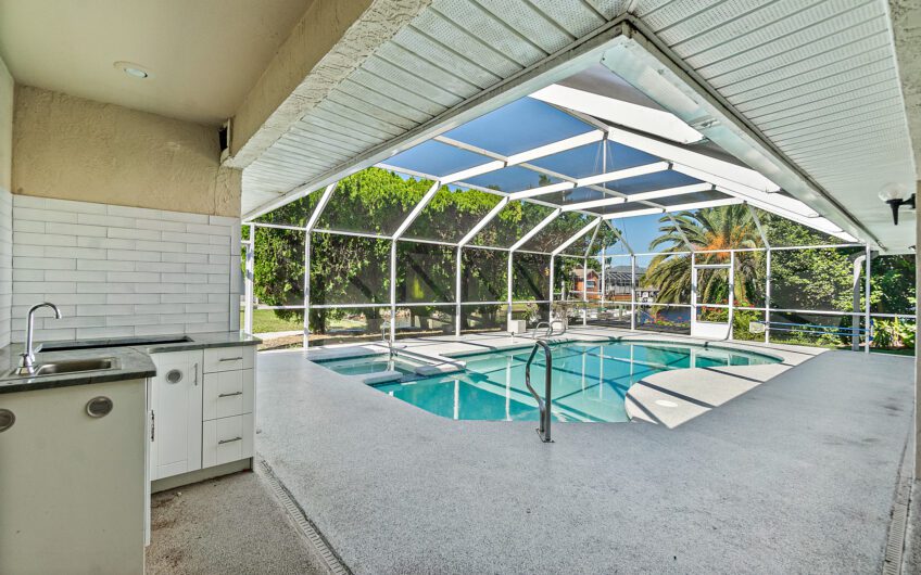 51 Comanche Court, Palm Coast, FL 32137