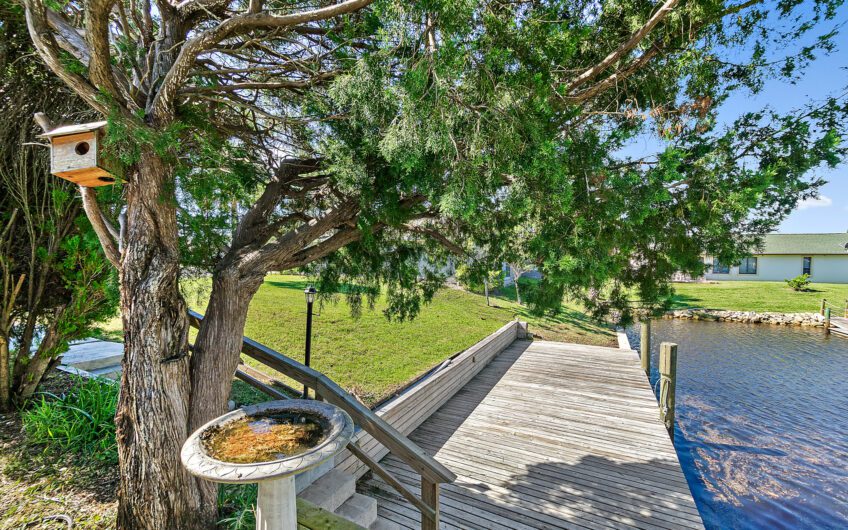 51 Comanche Court, Palm Coast, FL 32137