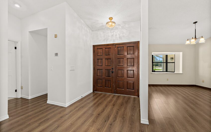 51 Comanche Court, Palm Coast, FL 32137