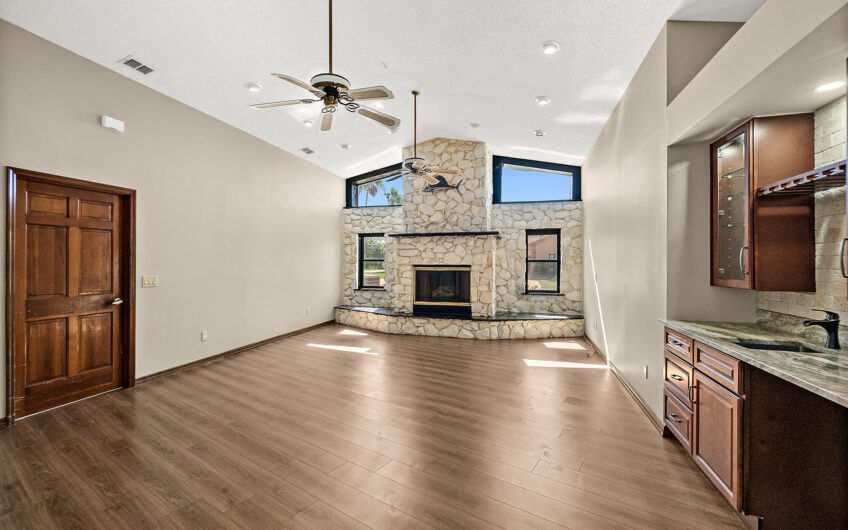 51 Comanche Court, Palm Coast, FL 32137