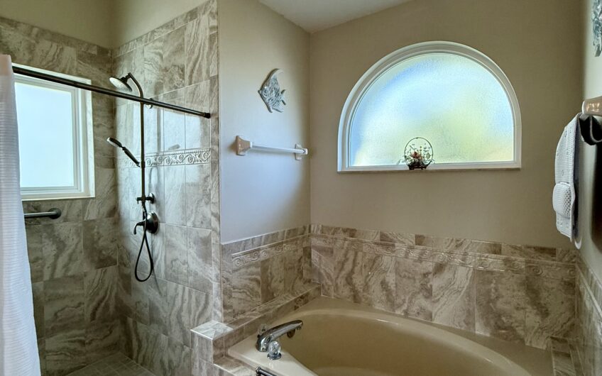 4 Cherry Court, Palm Coast, FL 32137