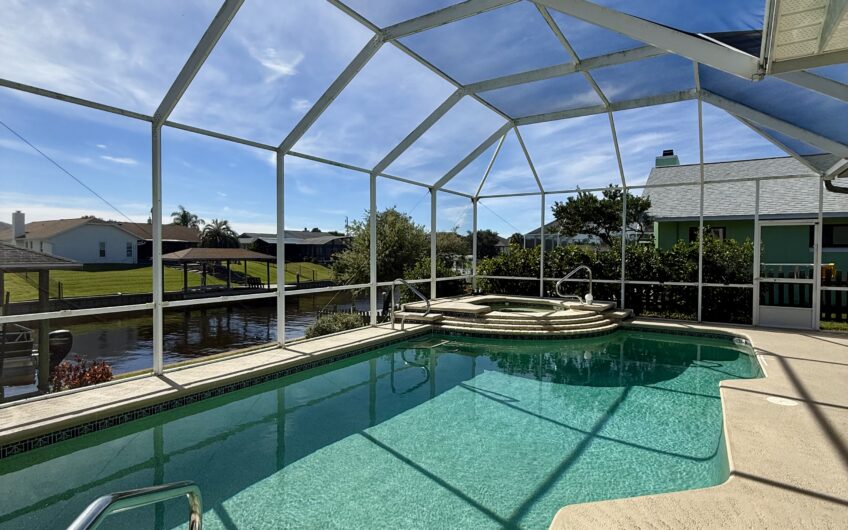 4 Cherry Court, Palm Coast, FL 32137