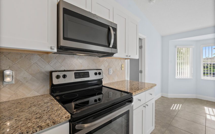 128 Rolling Sands Drive, Palm Coast, FL 32164