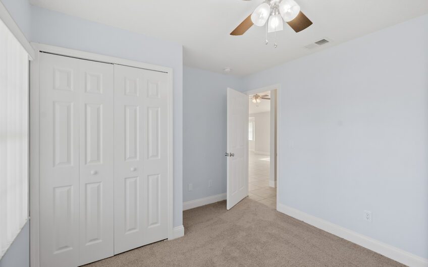 128 Rolling Sands Drive, Palm Coast, FL 32164