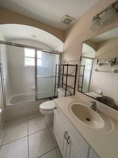 45 Renworth Lane, Palm Coast, FL 32164