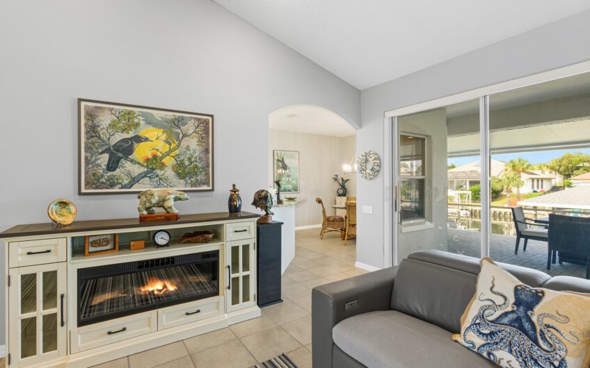 16 Clermont Court, Palm Coast, FL 32137