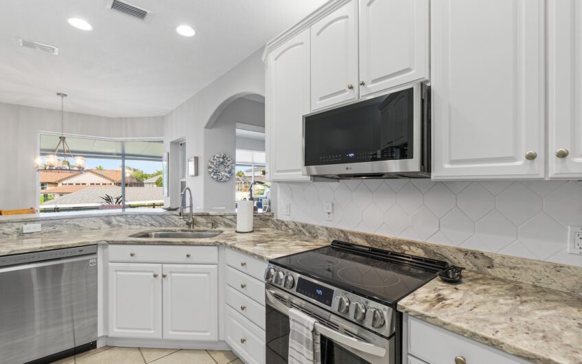 16 Clermont Court, Palm Coast, FL 32137