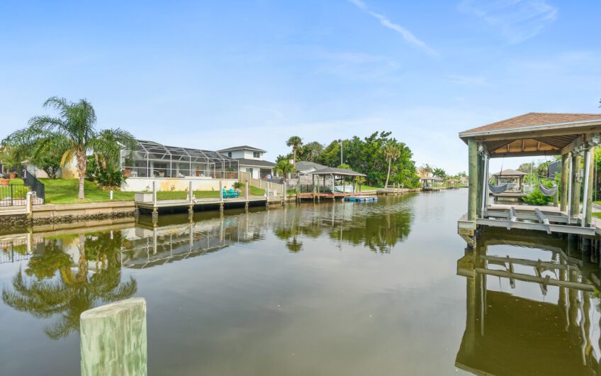 16 Clermont Court, Palm Coast, FL 32137