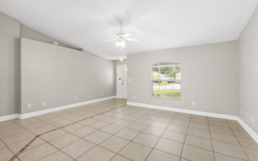 39 Pinwheel Lane, Palm Coast, FL 32164